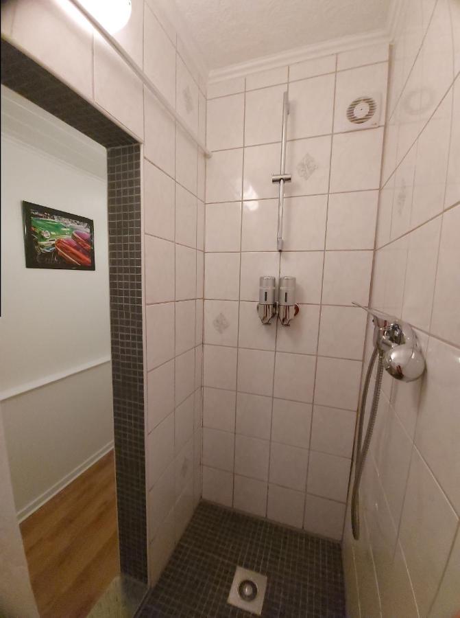 Overnight Apartment Köln Eksteriør bilde